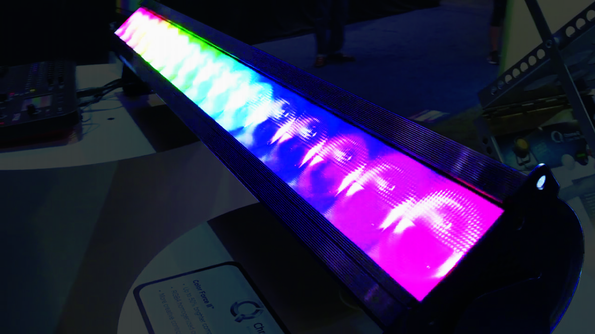 鮮豔排燈 ! Chroma-Q 的 Color Force II™ LED 排燈 !
